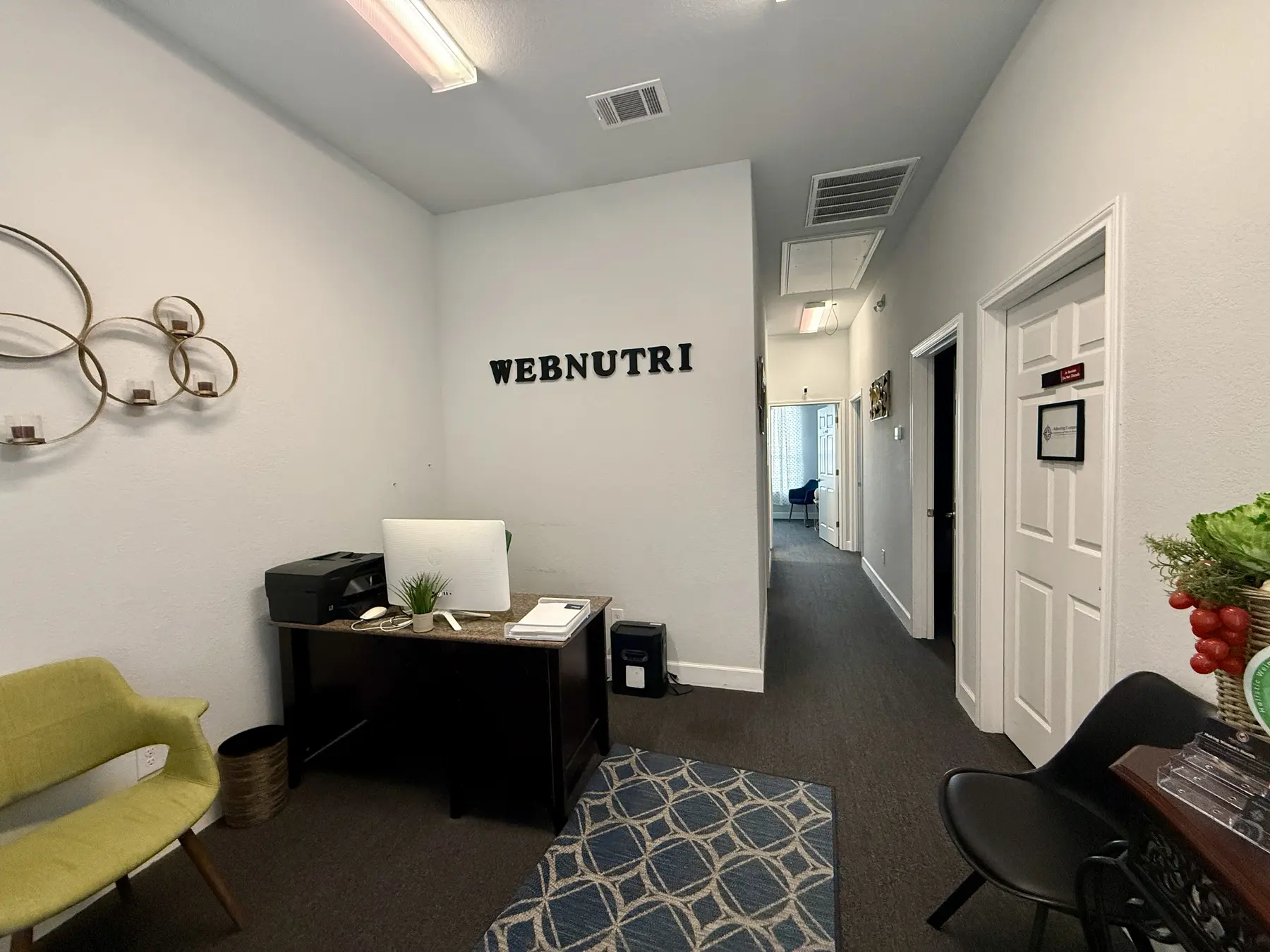 660 South Bagdad Suite 310 interior